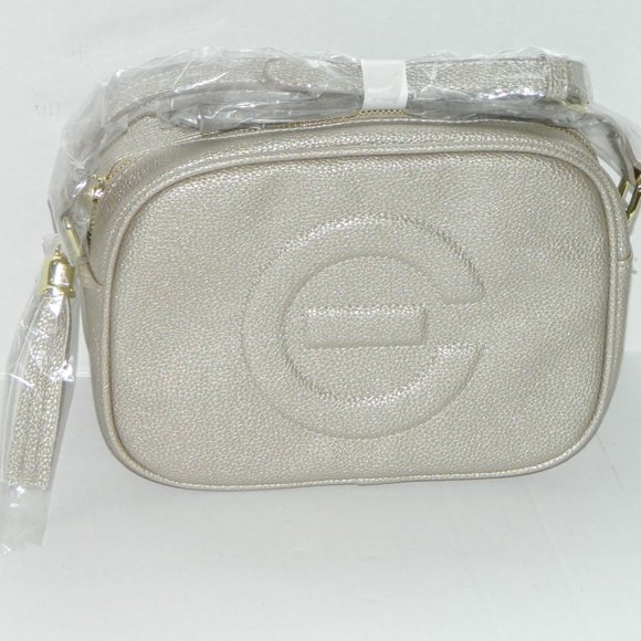 2 for/ $35 Elizabeth Grant Quilted Faux Leather Crossbody Handbag Champagne - Picture 1 of 11
